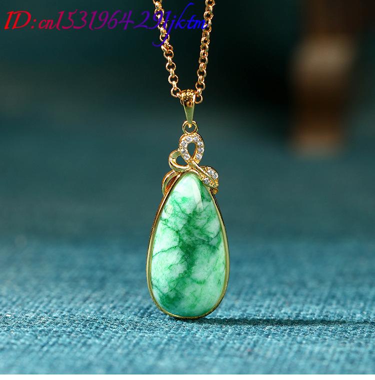 天然翡翠の水滴型ペンダントネックレス。石彫りの宝石を使用した - Necklaces のレビューと価格